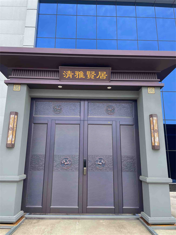 選購(gòu)銅門(mén)的時(shí)候應(yīng)該注意哪些方面
